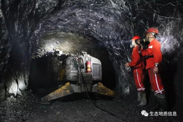 浮山縣地方國營北峰鐵礦基建井巷工程